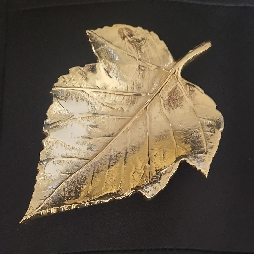 Gold Leaf Intricate Nature Inspired Design‎ Ring/Trinket Holder 4 X 2